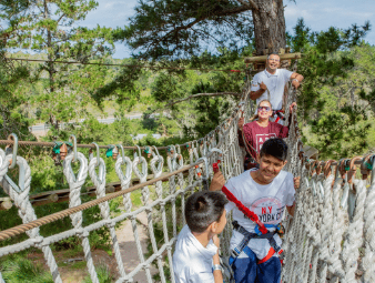 Benefits of Choosing Acrobranch as a Family Outing